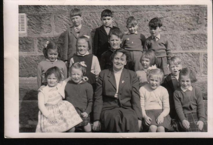 Dalwhinnie school pupils