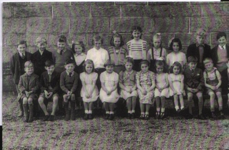 Dalwhinnie Schoolbairns 1957