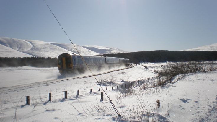 Train leaving Dalwhinnie 